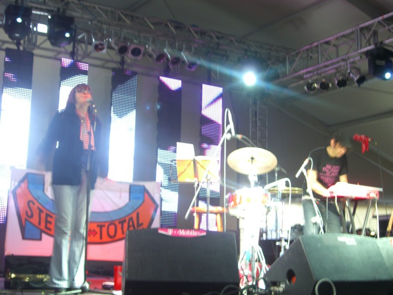 Stereo Total